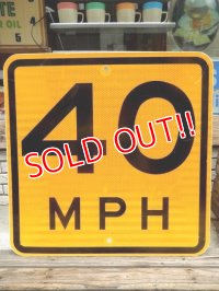 dp-140606-06 Road sign "40 MPH"