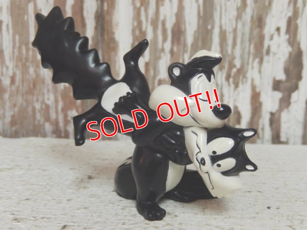 画像1: ct-140724-26 Pepe Le Pew & Penelope / TYCO 1994 PVC