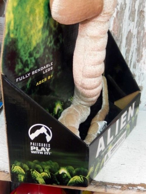 他の写真2: ct-140724-01 Alien / 2004 Facehugger Life-sized Plush Doll