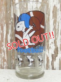 gs-140804-12 Peanuts / 70's Sports Series "Football"
