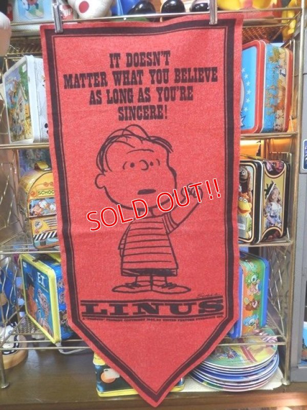 画像1: ct-140617-02 PEANUTS / 60's Banner "Linus" Red