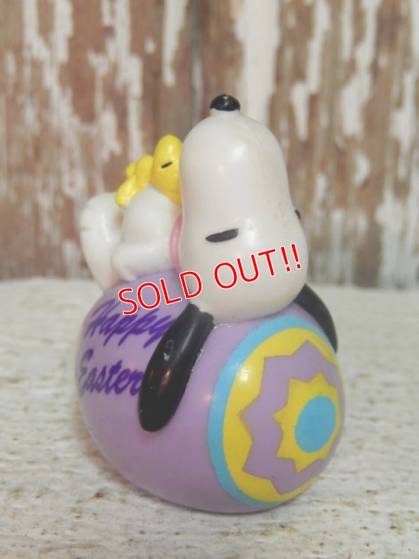 画像2: ct-140909-21 Snoopy / Whitman's 1998 PVC Purple Easter Egg 