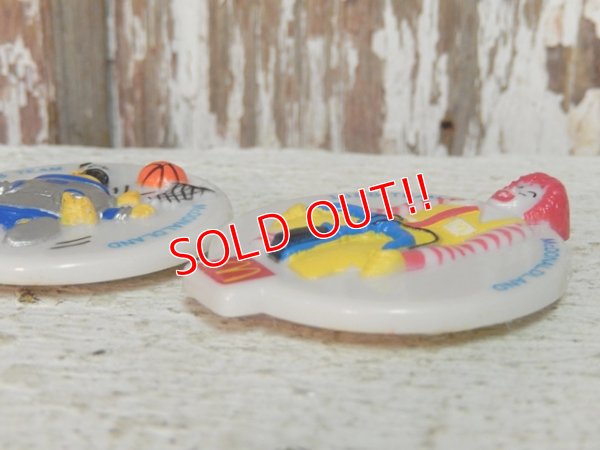 画像4: ct-141001-21 McDonald's / 1988 Ronald McDonald & Cosmc Plastic Clip Badge 2p set