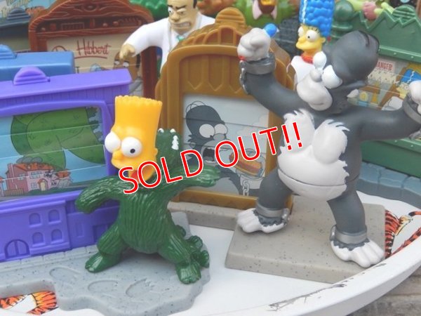 画像2: ct-141007-02 the Simpsons / Burger King 2002 Creepy Classics Meal Toy Complete set