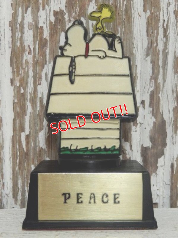 画像1: ct-141028-22 Snoopy / AVIVA 70's Trophy "PEACE"