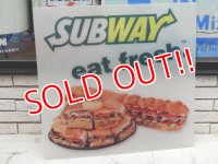 dp-141201-03 SUBWAY / Store sign
