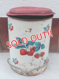 dp-150101-11 Vintage Tin Trash Box