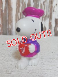 ct-150310-71 Snoopy / Whitman's 2002 PVC "Valentine"