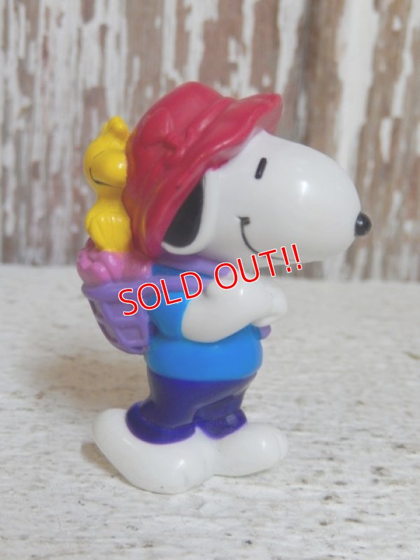 画像2: ct-150310-71 Snoopy / Whitman's 2002 PVC "Snoopy carries Woodstock"