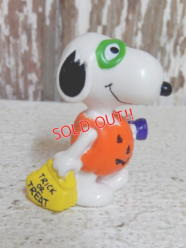 画像2: ct-150310-71 Snoopy / Whitman's 1996 PVC "Jack-O-Lantern"