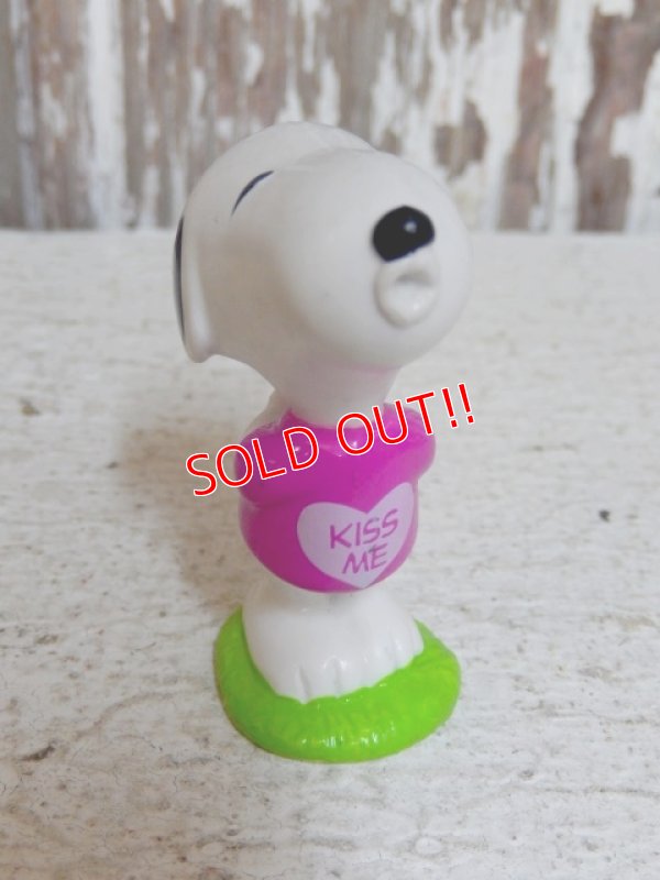 画像2: ct-150310-71 Snoopy / Whitman's 2001 PVC "Kiss Me"