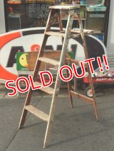 dp-150317-03 Vintage Wood Step Ladder (Large)