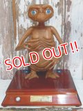 ct-150401-12 E.T. / 2002 AUTHENTIC E.T. 2002 LIMITED EDITION Display