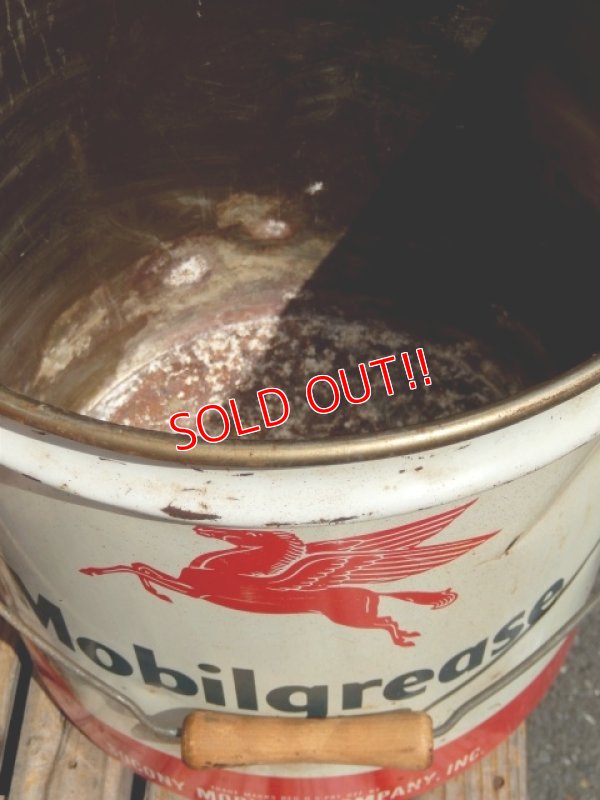 画像8: dp-150501-06 Mobilgrease / 50's Oil can