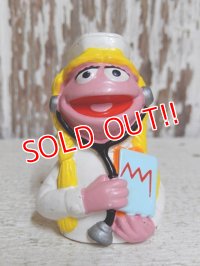 ct-150505-38 Prairie Dawn / Applause 90's Finger Puppet "Nurse"