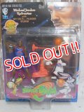 ct-150511-14 SPACE JAM / 1996 Michael Jordan & Sylvester