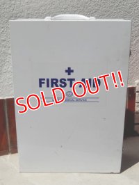 dp-150609-02 Global Medical Service / Vintage FIRST AID Cabinet