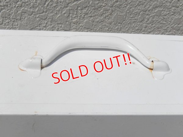 画像8: dp-150609-02 Global Medical Service / Vintage FIRST AID Cabinet