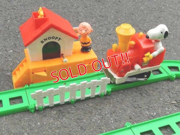 画像1: ct-150511-04 Snoopy / AVIVA 70's Express Station Set