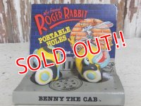 ct-151001-03 Benny the Cab / Applause 1988 Portable Holes