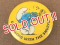 ct-151005-13 Smurf / 80's Pinback "Sing Along with the Smurfs!"