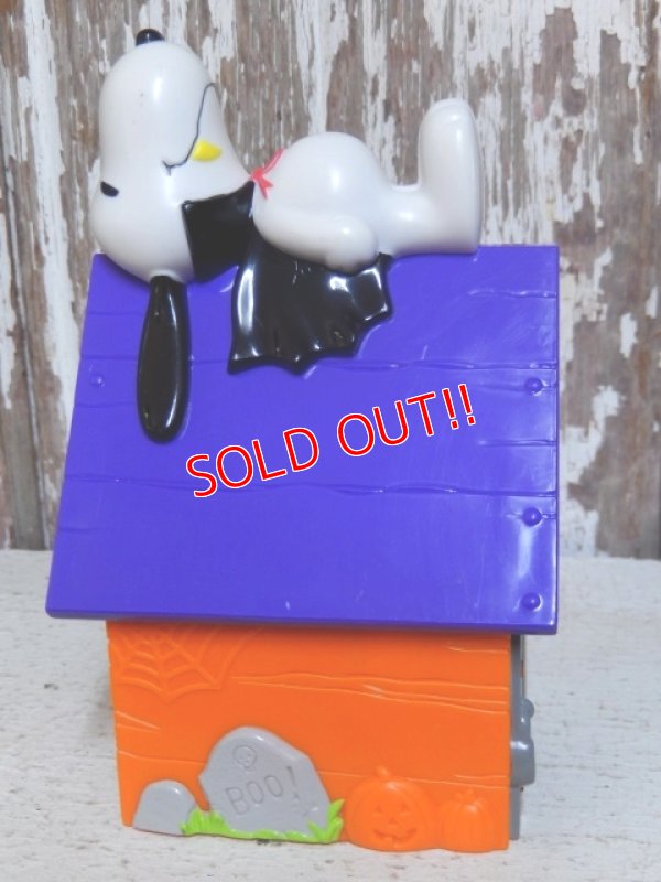 画像2: ct-151021-16 Snoopy / Whitman's 2000's Halloween Bank "Dracula"