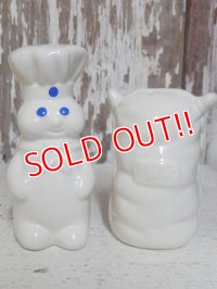 ct-151021-25 Pillsbury / Poppin Fresh 2002 Salt & Pepper