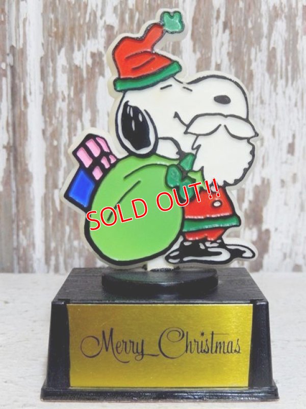 画像1: ct-151103-30 Snoopy / AVIVA 70's Trophy "Merry Christmas"