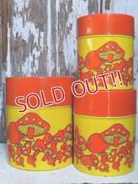 dp-151104-12 Vintage Mushroom Tin Canister