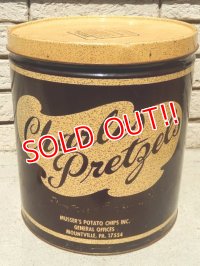 dp-160401-03 Charles Pretzels / Vintage Tin Can