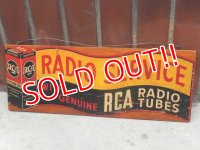 dp-160309-35 RCA / Vintage Wood Sign