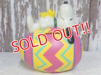 ct-160409-21 Snoopy / Whitman's 90's Easter Egg Bank