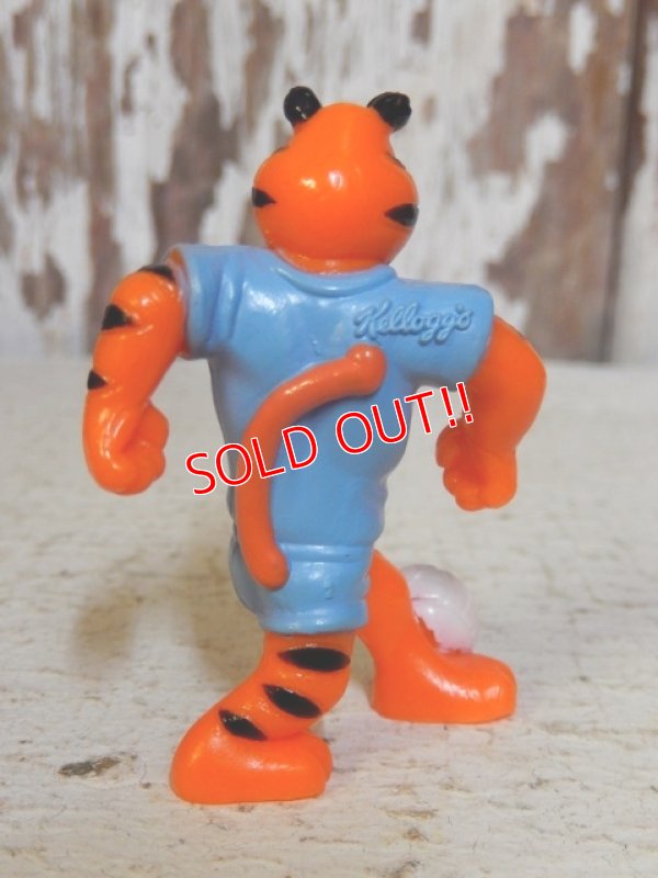 画像4: ct-160409-34 Kellogg's Tony the Tiger / 90's PVC "Soccer"