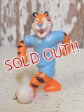 ct-160409-34 Kellogg's Tony the Tiger / 90's PVC "Soccer"