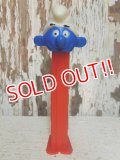 pz-130917-04 Smurf / 80's PEZ Dispenser "Thin feet Red Stem"