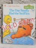 bk-160615-01 Sesame Street The Day Snuffy Had the Sniffles / 80's Little Golden Book