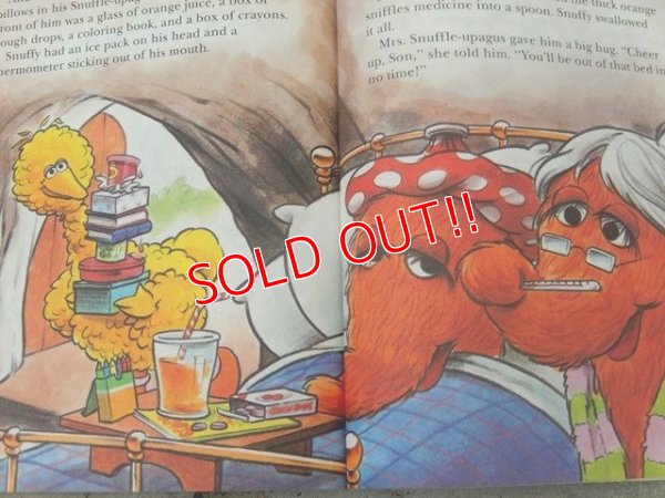 画像4: bk-160615-01 Sesame Street The Day Snuffy Had the Sniffles / 80's Little Golden Book