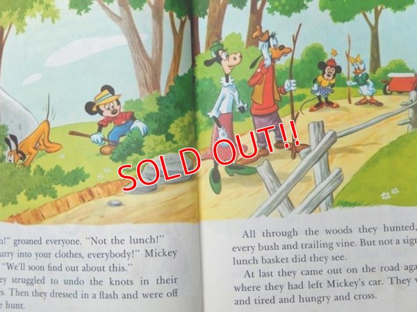 画像3: bk-160615-19 Mickey Mouse's Picnic / 80's Little Golden Book