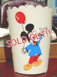 ct-160805-01 Wlat Disney's / Vintage Trash Box