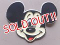 ct-160901-17 Mickey Mouse / Plastic Pinback
