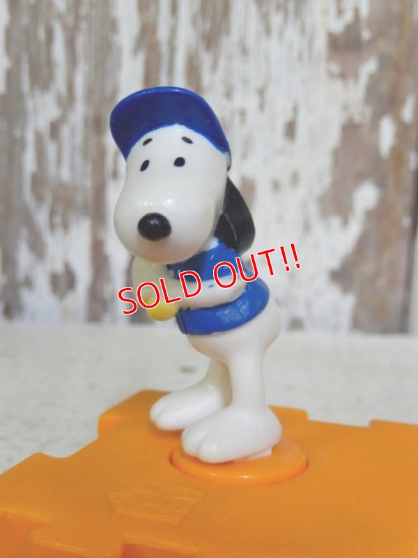 画像2: ct-161001-12 Snoopy / McDonald's 1996 Meal Toy "Baseball"