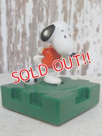 ct-161001-12 Snoopy / McDonald's 1996 Meal Toy "Soccer"