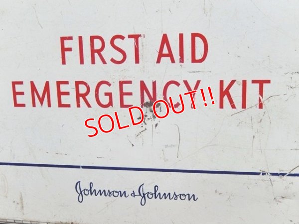 画像2: dp-170422-08 Johnson & Johnson / 60's-70's First Aid Kit Box