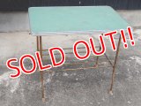 dp-131106-09 Vintage Table