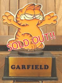 ct-170511-10 Garfield / AVIVA 1970's Trophy "Garfield"
