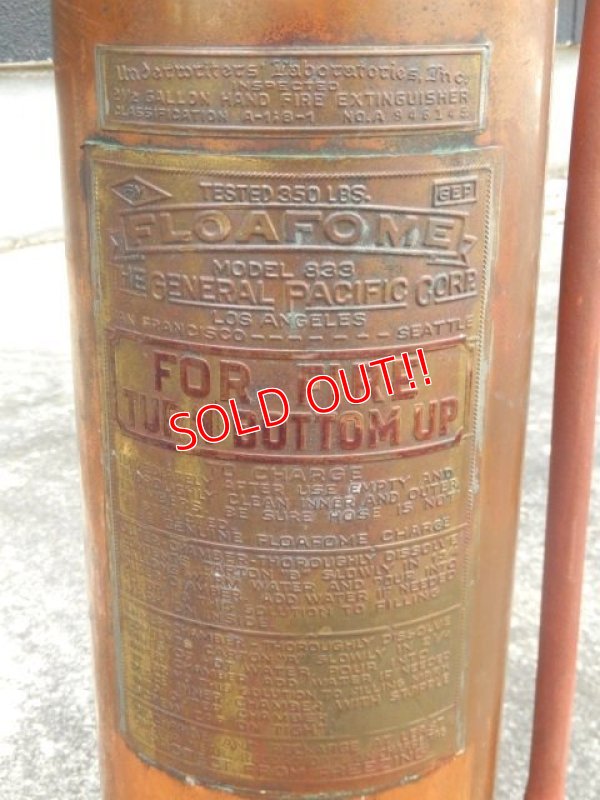 画像2: dp-170601-05 1940's Metal Fire Extinguisher