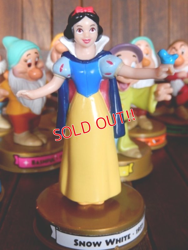 画像2: ct-170605-53 McDonald's / 2002 100 Years of Magic Walt Disney World "Snow White & Seven Dwarfs"