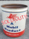 dp-170810-15 Mobil / 1950's 5 Gallon Oil Can