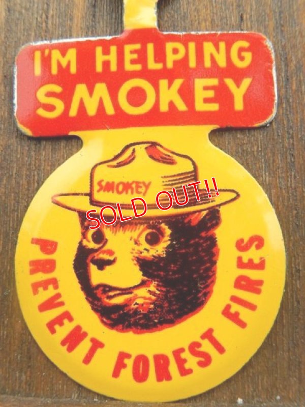 画像2: ct-170803-25 Smokey Bear / 1970's "I'M HELPING SMOKEY" Clip Pin