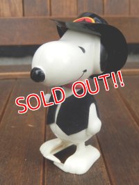 ct-170803-33 Snoopy / AVIVA 1970's Wind Up Walker "Western Ht"
